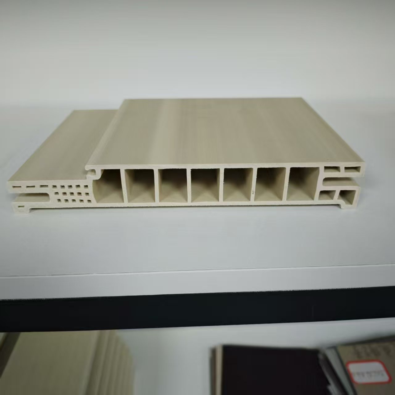 Marco de puerta de WPC tipo A de 100/140/180/220 mm para panel de 40 mm/45 mm